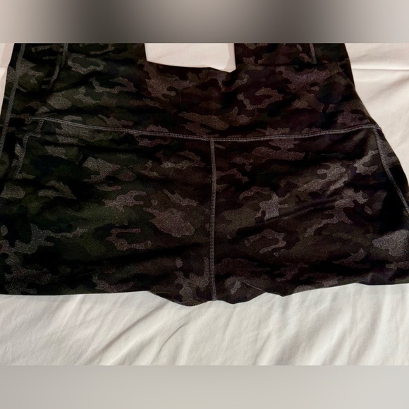 Fabletics Women On The Go PowerHold High Waisted Leggings Pockets Camo Size 2X - Picture 8 of 13
